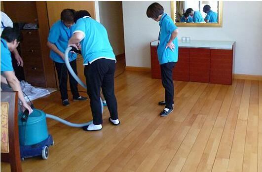 地板打蜡需要注意什么